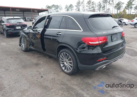 2018 Mercedes-Benz Glc 300 4Matic z USA, uszkodzony, nr VIN WDC0G4KB4JV065708